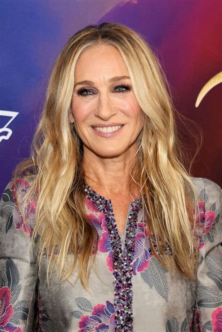 Sarah Jessica Parker Has Been Pulling These 10 Fashion Tricks Since the '80s