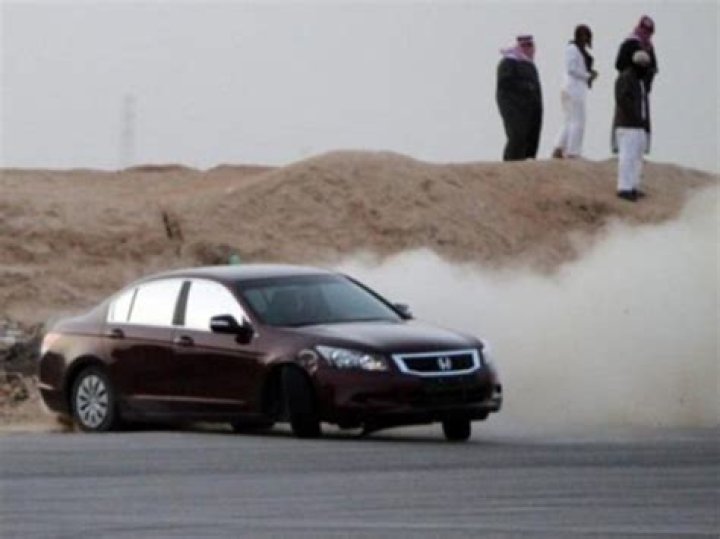 Saudi Arabia's Famous 'Sidewalk Skiing, Drifting'