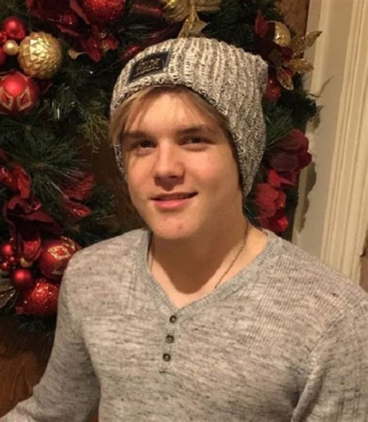 Sean Ryan Fox Height, Weight, Age, Girlfriend, Biography, Family & More