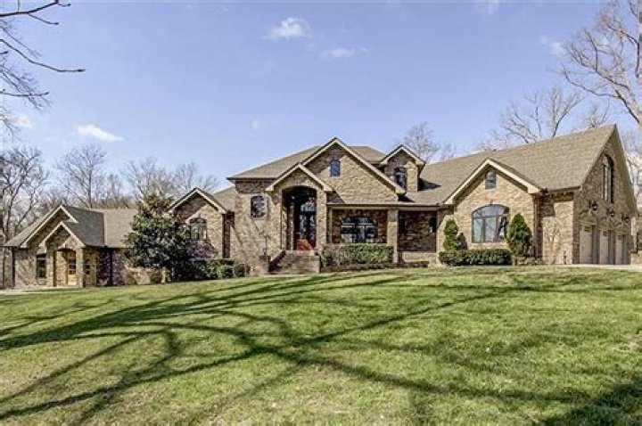 See Inside Gretchen Wilson's Spectacular Tennessee Mansion [Pics]