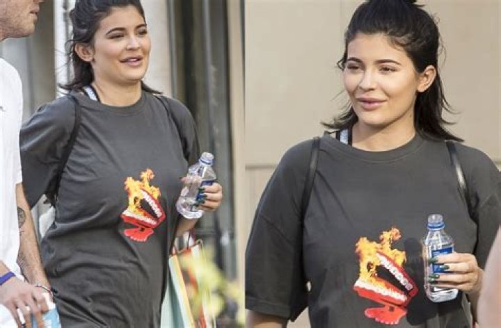 See Kylie Jenner's Baby Bump