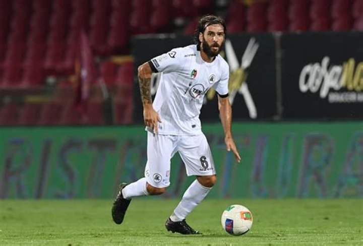 Serie A mailbag: Best hairstyle? Can Atalanta challenge? Chiesa’s best role?