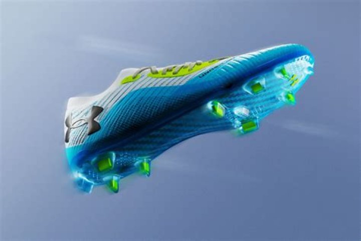 Shadow Elite 2, las botas de fútbol más reactivas de Under Armour