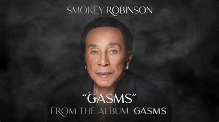 Smokey Robinson Gives Out Gasms After Gasms