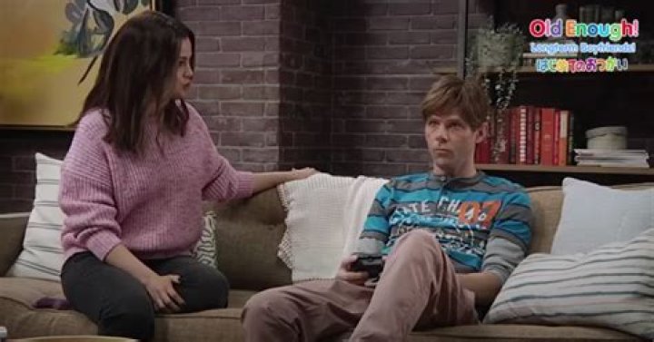 SNL Thinks Your Long-Term Boyfriend Is Old Enough to Run Errands