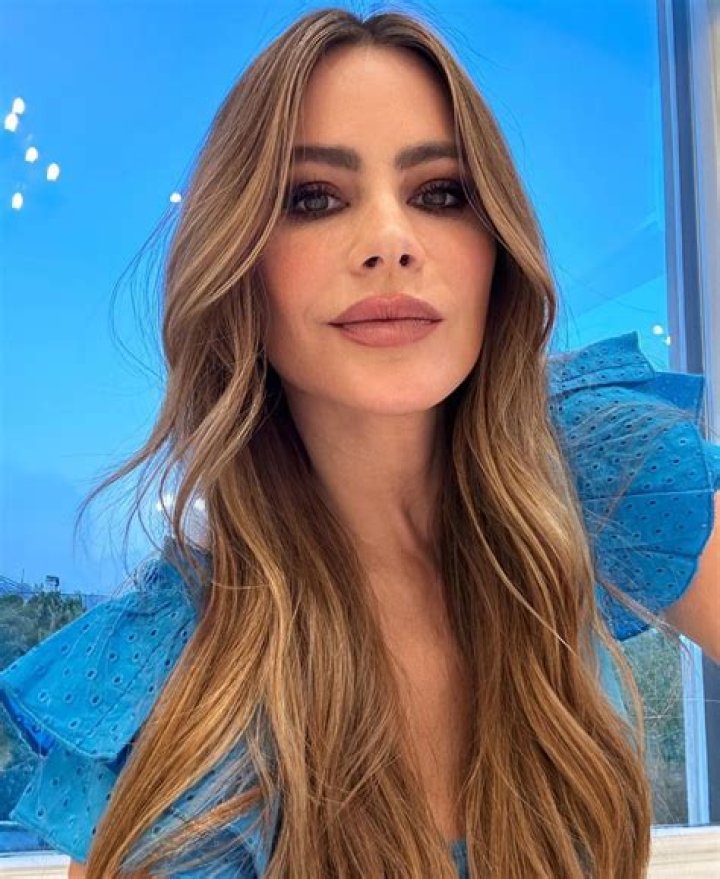 Sofia Vergara Dresses Up as Wonder Woman