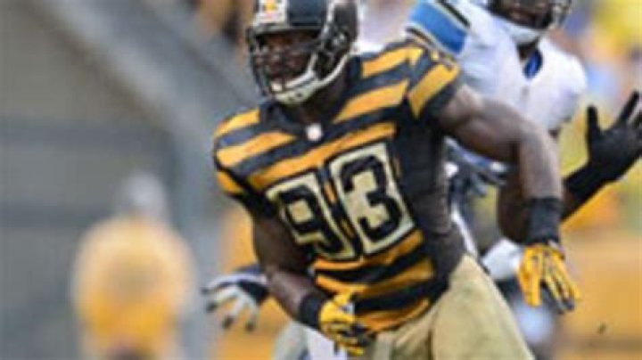 Steelers use transition tag on Worilds