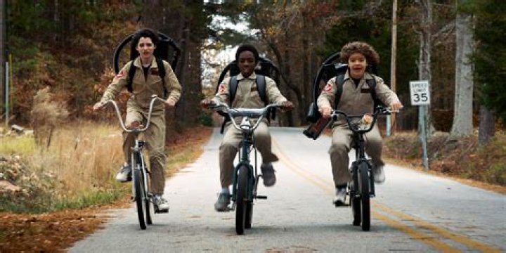 الصهباء اميبيث ماكنولتي البطلة الجديدة لمسلسل Stranger Things.!