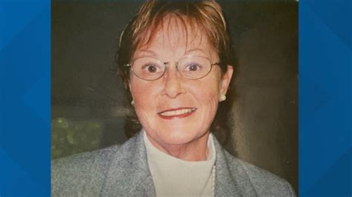 Suit against hotel: Woman found with maggot-infested wound, dies