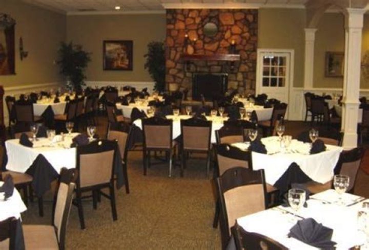 Summit Chase Country Club opens farm-to-table restaurant, event venue