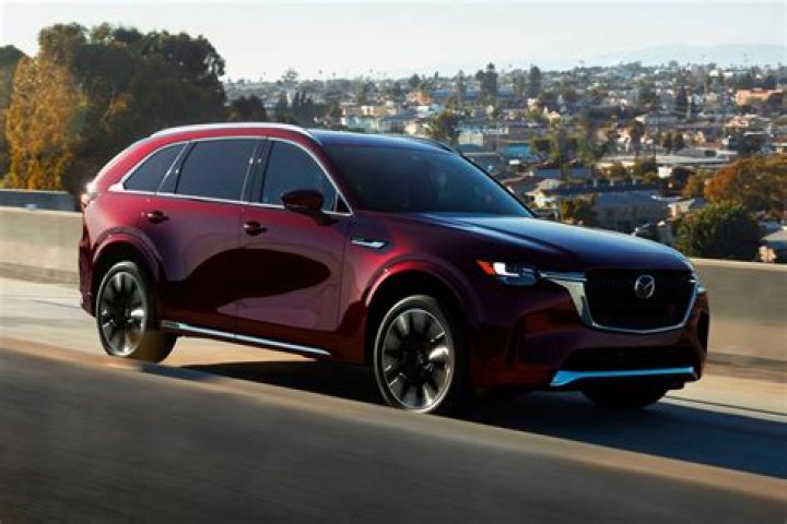 لعشاق بنتلي... ترقبوا السيارة الجديدة SUV صغيرة ورخيصة