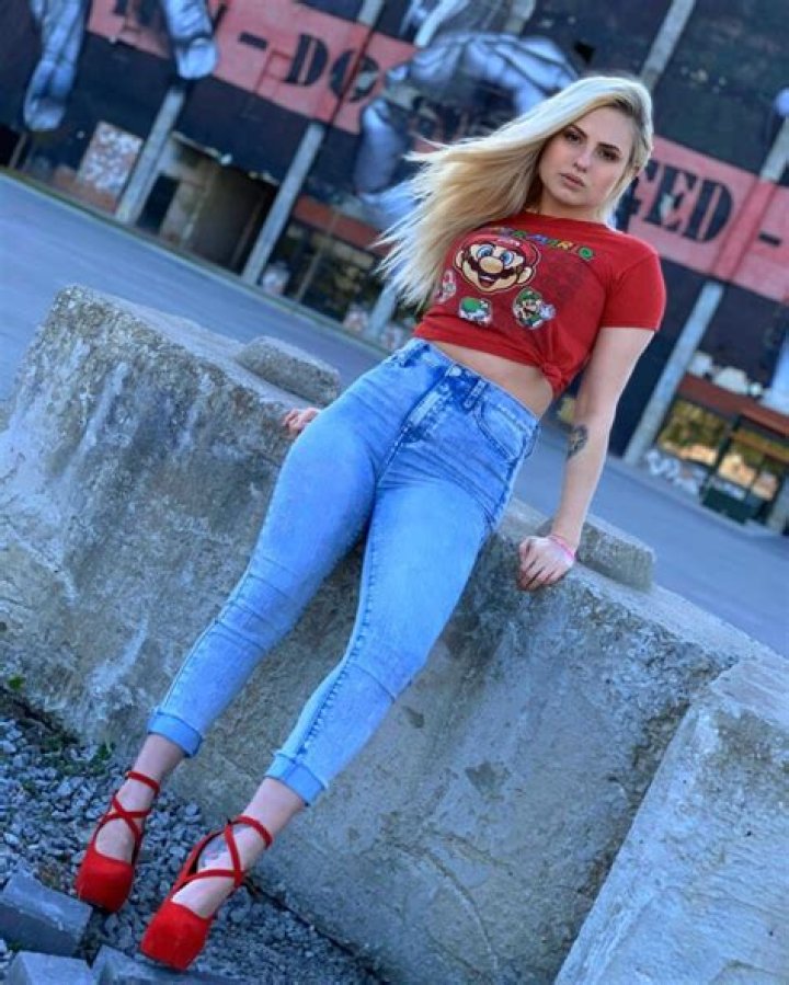 Tabby Ridiman - Age, Height, Weight, Net Worth, Onlyfans, Biography, Wiki