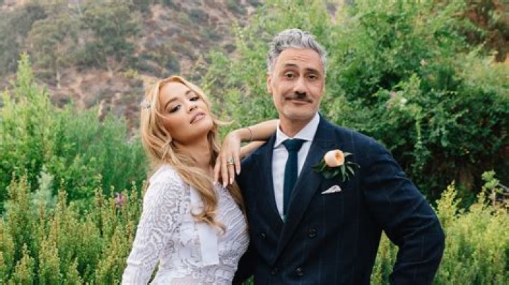 Taika Waititi et Rita Ora se seraient mariés lors d’une cérémonie intime !