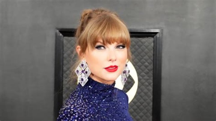 	Taylor Swift Accessorized Her Grammys Look With $3 Million Jewelry	