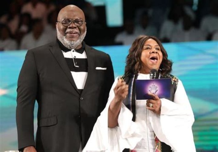TD Jakes’ Wife Files For Divorce: What You Need To Know
