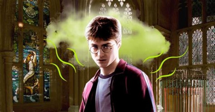 Teen Wizards at Hogwarts Never Shower, Smell Bad