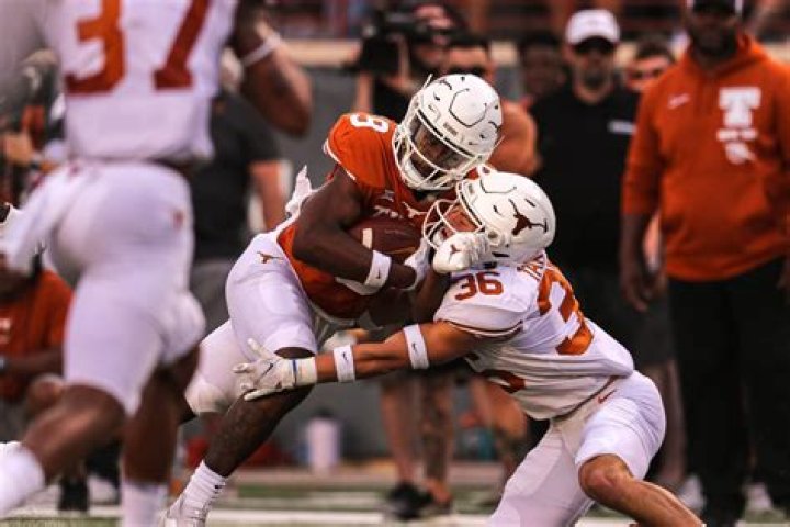 Texas TE Jahleel Billingsley serving 6-game suspension, will return midseason