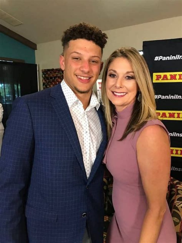 The actress everyone thinks is Patrick Mahomes' real mother