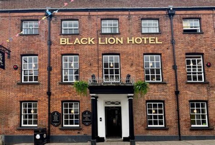 The Black Lion Hotel Review, Suffolk, England
