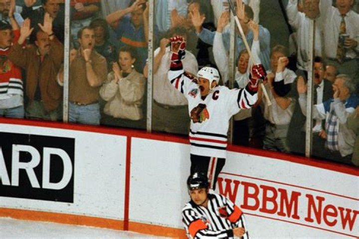 The Blackhawks’ forgotten Stanley Cup Final hat trick: Dirk Graham’s first-period magic