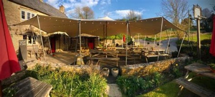 The Crown Inn Hotel Review, Frampton Mansell, Cotswolds
