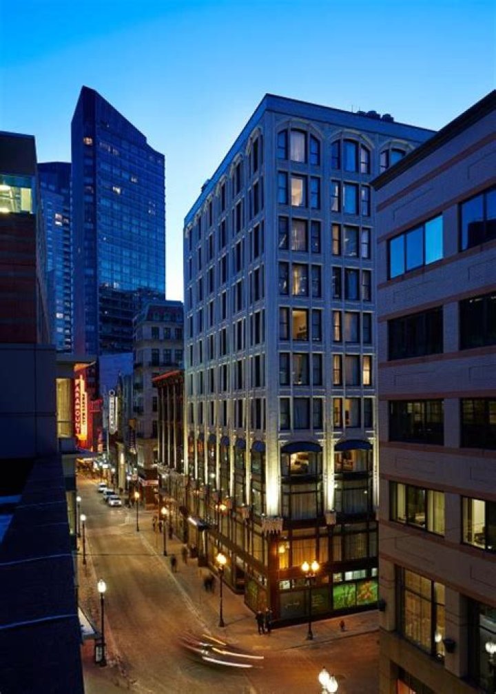 The Godfrey Hotel Boston Review, Massachusetts