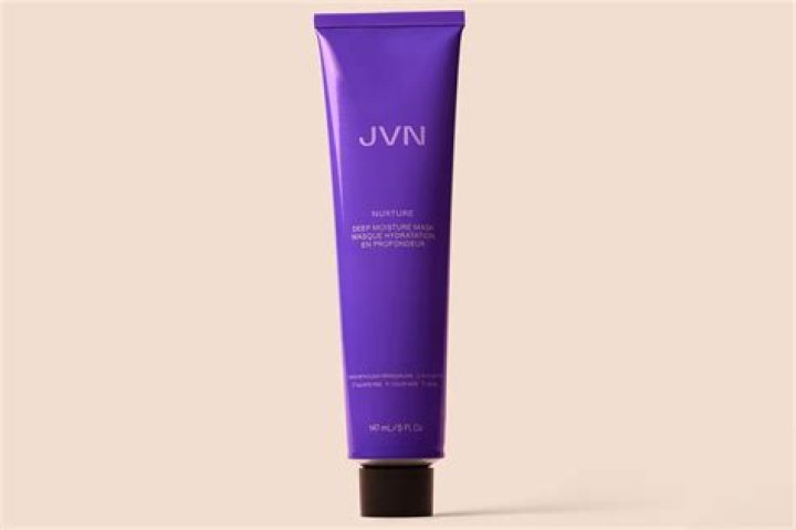 The JVN Deep Hydration Routine Relieved My Dry Winter Scalp