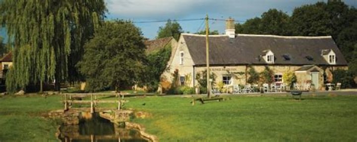 The Kings Head Inn Hotel Review, Bledington, Cotswolds