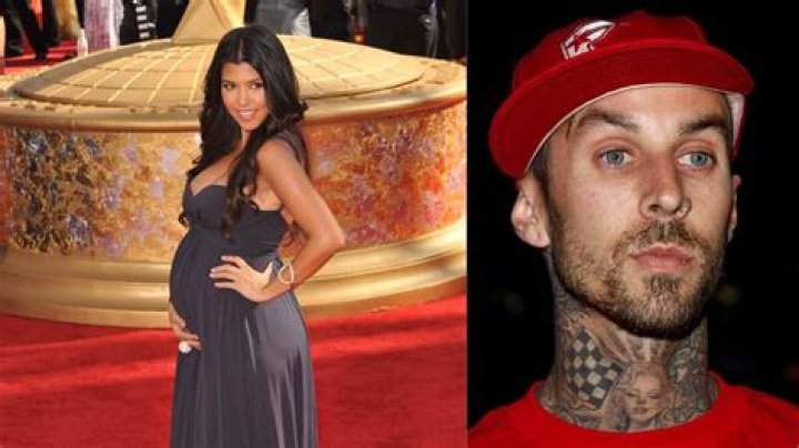 The Odd Thing Travis Barker Did While Kourtney Kardashian Was In Labor That Made Fans Uncomfortable