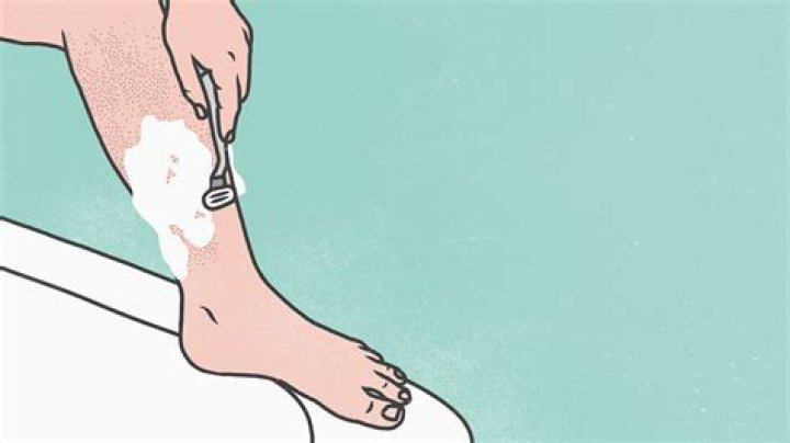 The Right Way to Shave Your Legs