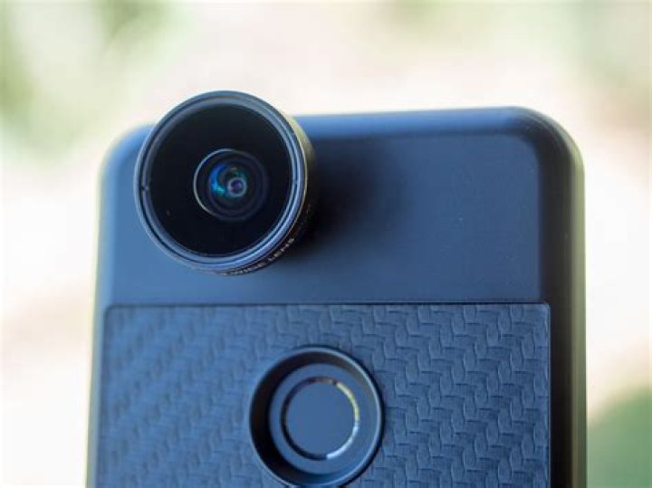 These inexpensive add-on lenses make the Pixel 2's camera even better