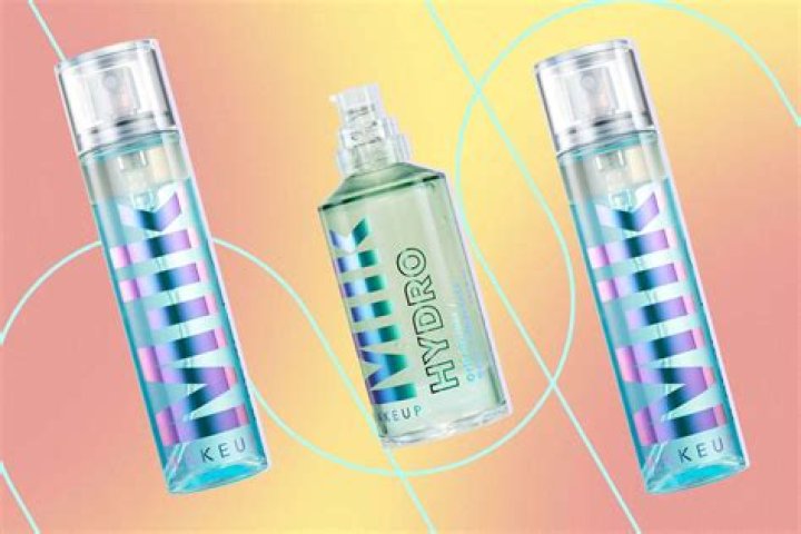 This Viral Primer and Setting Mist Locks in Makeup