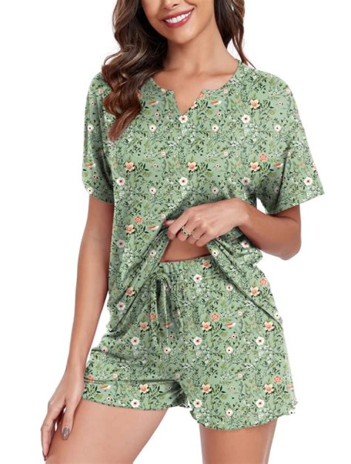 This Workout Set Is So Comfy, I Bought Another to Wear as Pajamas