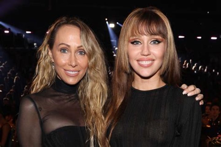 Tish Cyrus Height, Weight, Age, Body Stats