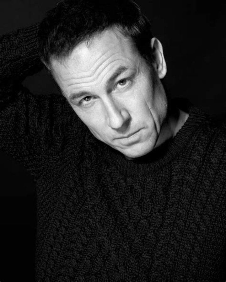 Tobias Menzies Can Tell a Story Without a Word