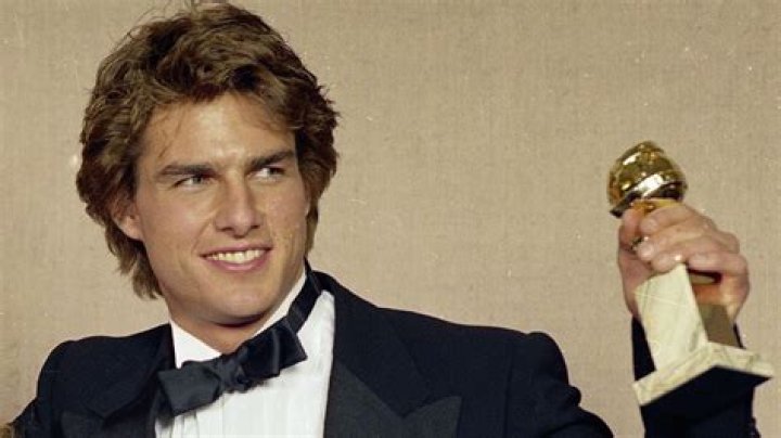 	Tom Cruise Returns Golden Globe Awards in Protest of HFPA	