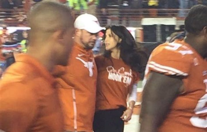 Tom Herman's Wife Michelle Trolls Zach Smith with 'OK, Cool. Hook 'Em' T-Shirt | News, Scores, Highlights, Stats, and Rumors