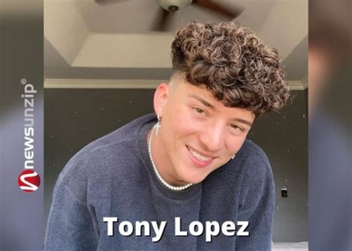 Tony Lopez Age, Birthday, Brother, Tiktok, Height, Net Worth