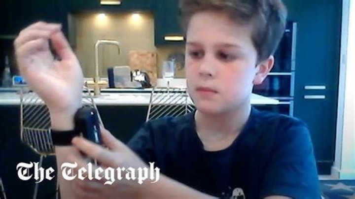 Tourette’s bracelet reduces tics by more than a quarter