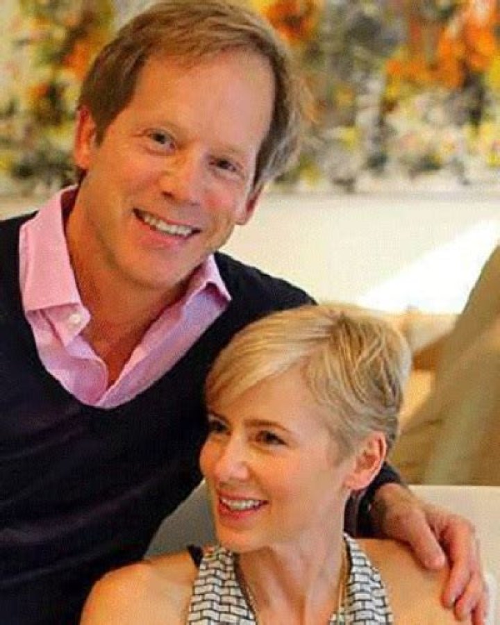 Traylor Howard and Christian Navarro (I)