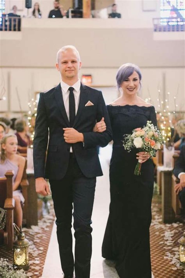 Unveiling The Mystery: Jen Ledger's Husband Name