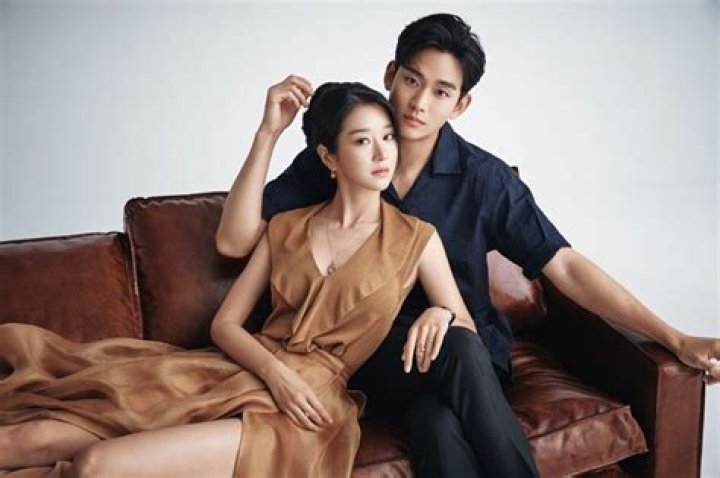 Unveiling The Mystery Of Kim Soo-hyun's Girlfriend