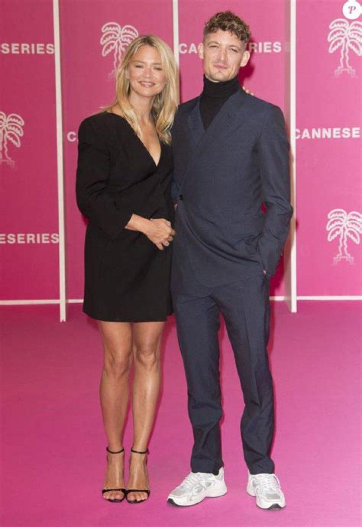 Virginie Efira en couple : qui est le compagnon de l’actrice ?