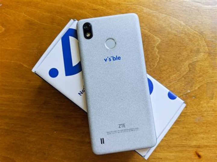 Visible R2 phone review: You get what you pay for