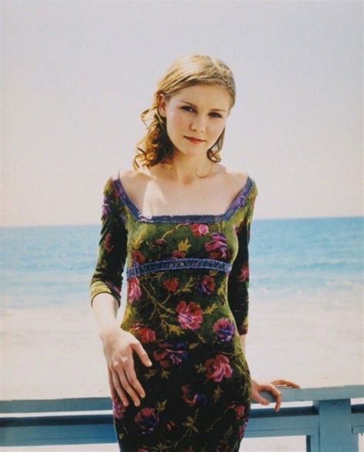 We Totally Wouldn't Mind If Kirsten Dunst Re-Wore Her Bring It On Premiere Dress