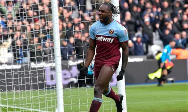 West Ham striker Antonio wins July’s EA Sports Premier League Player