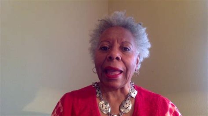 What's So Great About Cougars? The Phenomenon Explained [VIDEO] | Inez Bracy