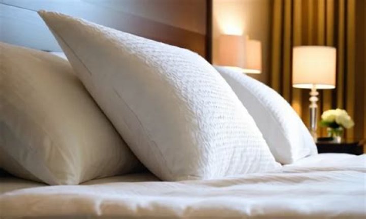 What Makes Hotel Beds So Comfortable?