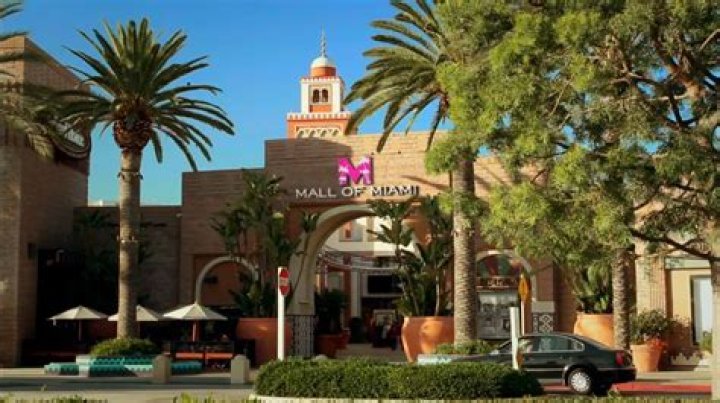 What Mall Is In Austin And Ally
