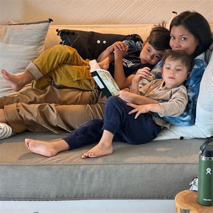 Who Is Alex Wagner's Mother? A Deep Dive Into Her Life And Influence